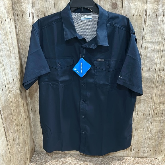 NWT Columbia Men's Utilizer II Solid Short Sleeve Shirt Navy Large - Picture 1 of 9